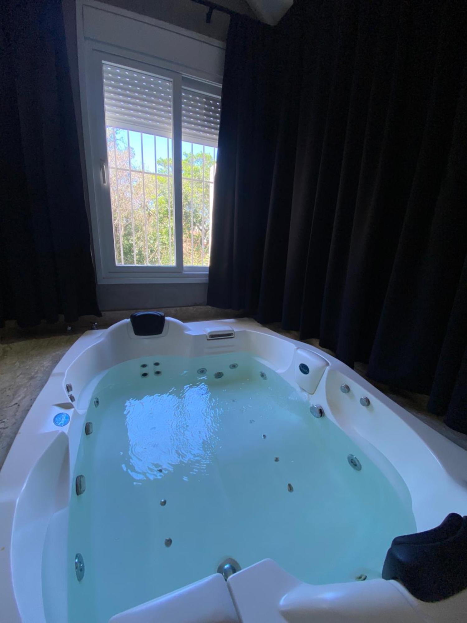 Drops Motel ポルト・アレグレ エクステリア 写真